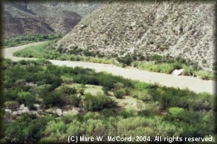 Looking down on the Rio Grande from San Rocendo Canyon